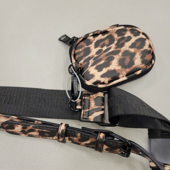 🤎🔹️Steve Madden🔹️ animal print  Leopard 2 Way Bevelynn Satchel Handbag - Picture 5 of 8